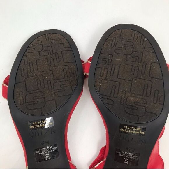 Unisa Red Estlin Suede Ankle Strap Block Heel Sandals - Picture 13 of 15